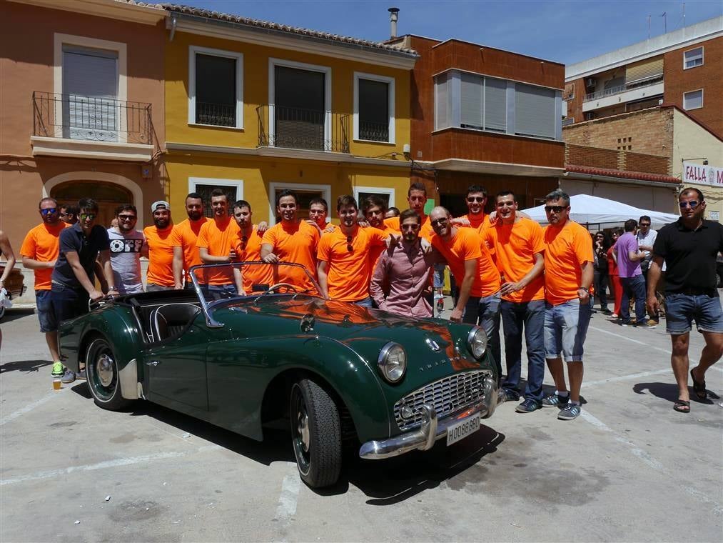 I Concentración de coches y motos clásicas en Alcàsser