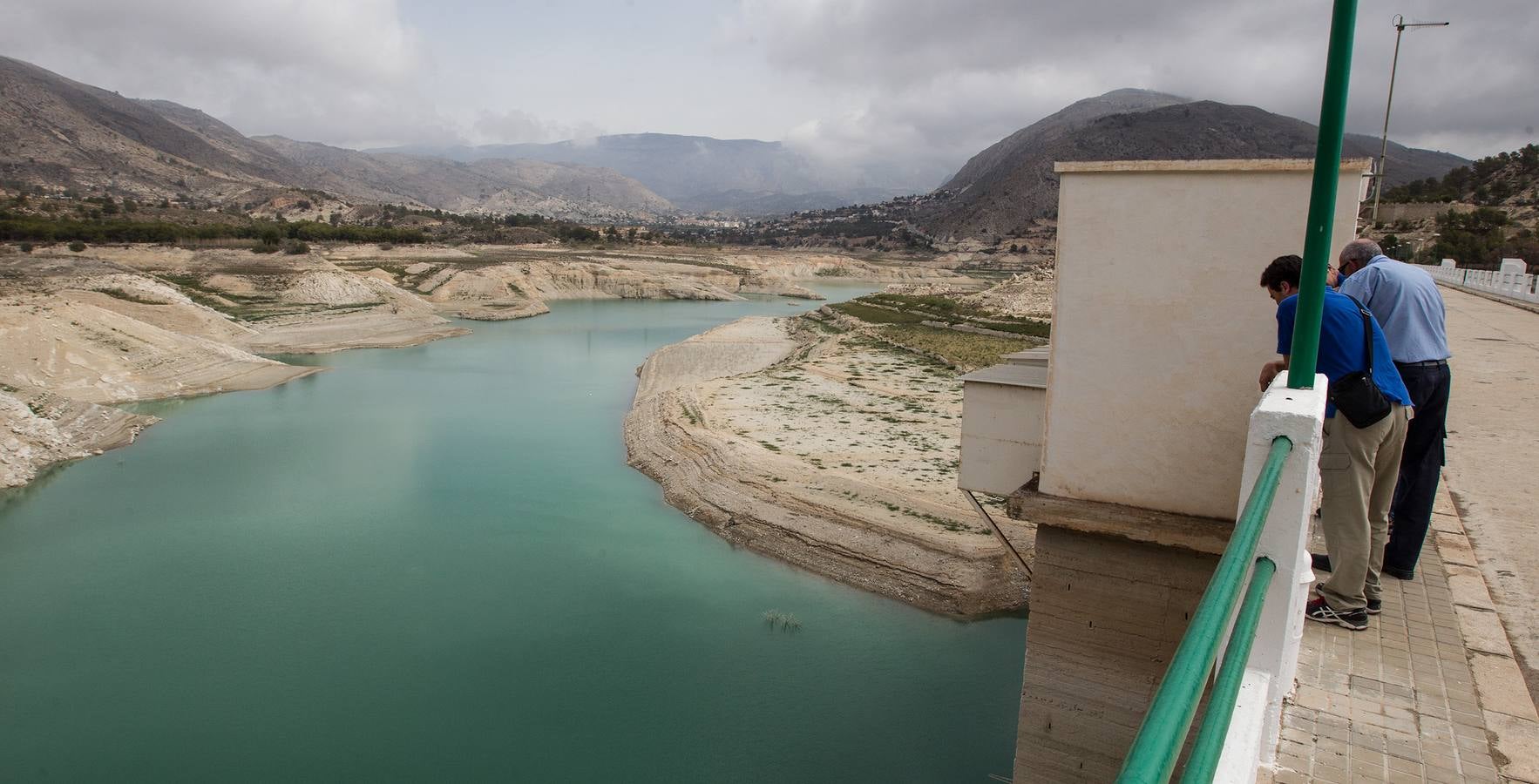 El embalse del Amadoiro, bajo mínimo