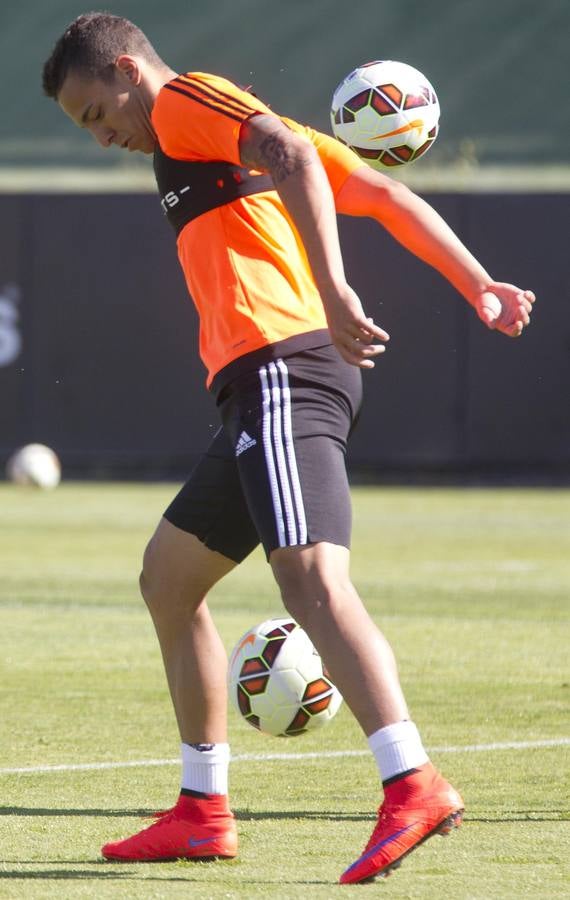 Entrenamiento del Valencia CF (21-5-2015)