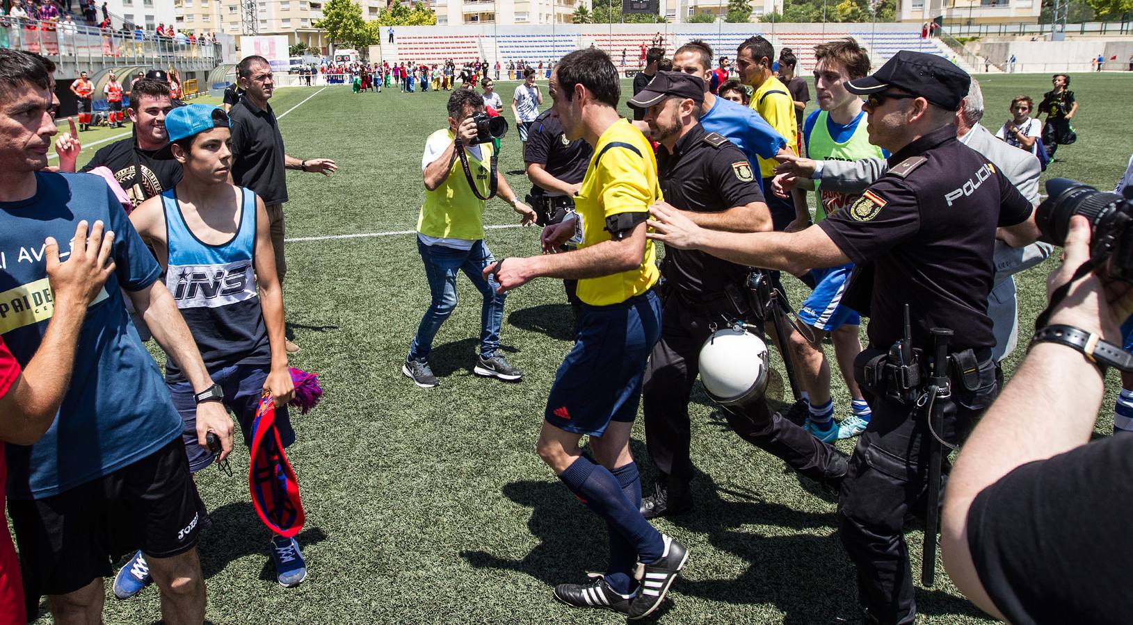 El Eldense se mantiene en Segunda B