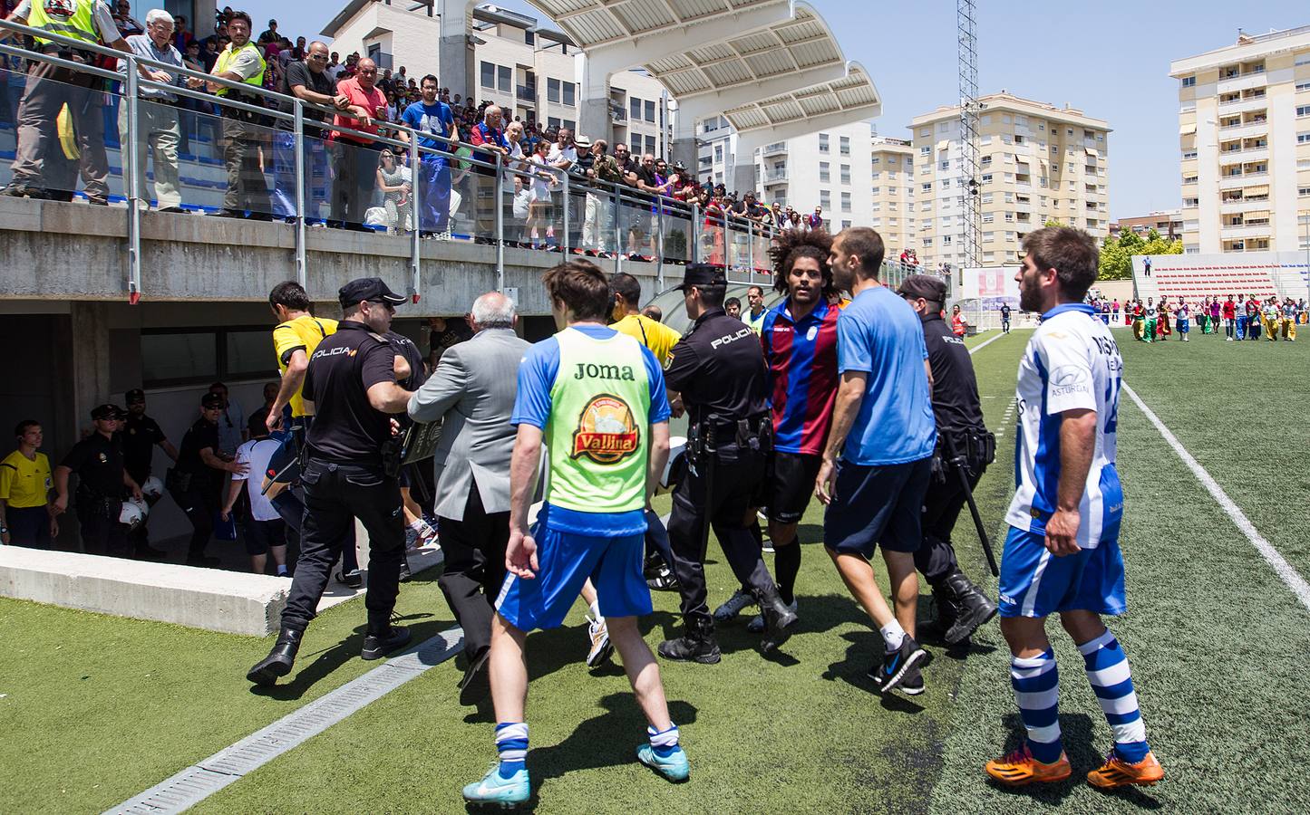 El Eldense se mantiene en Segunda B