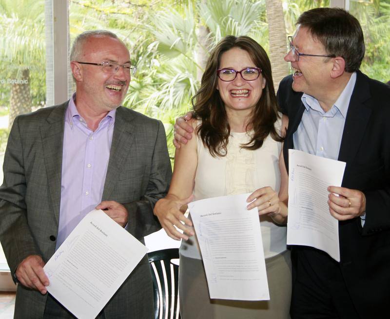 PSPV, Compromís y Podemos firman un acuerdo programático en el Botánico