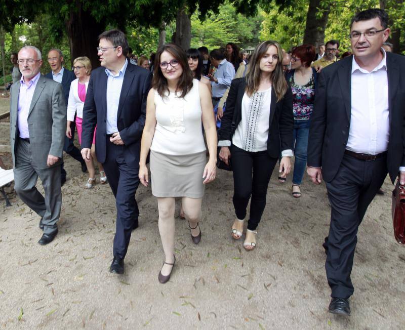 PSPV, Compromís y Podemos firman un acuerdo programático en el Botánico