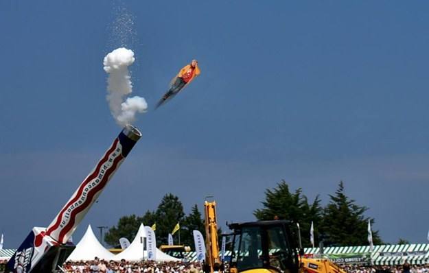 Se echa una siesta y se despierta convertido en meme