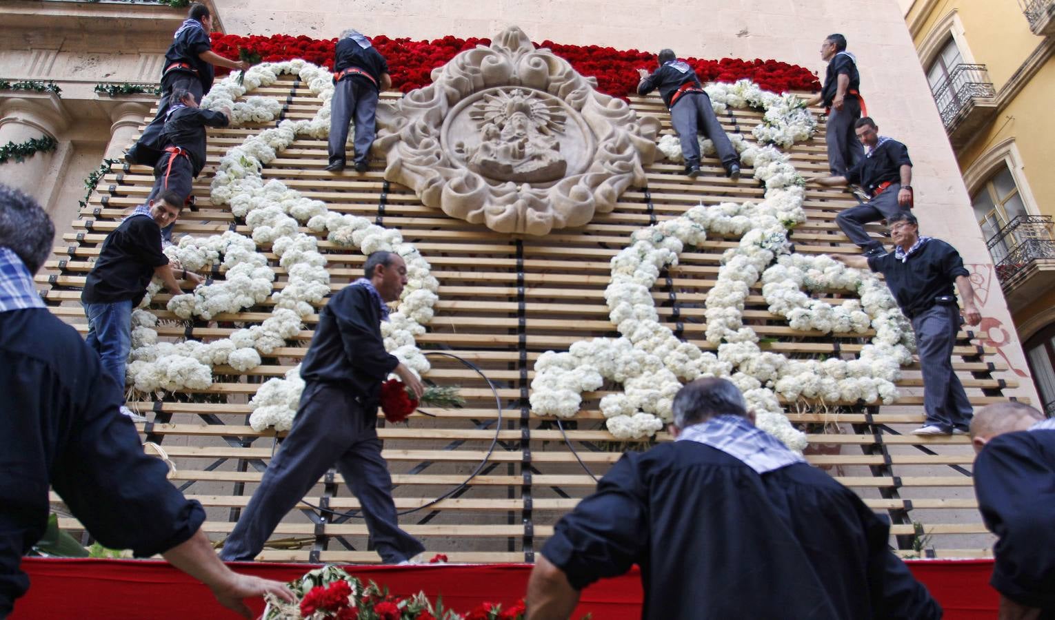 Segunda jornada de la ofrenda floral de Hogueras 2015