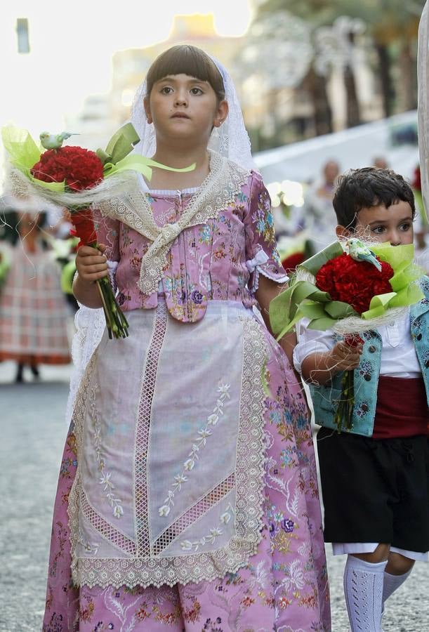 Segunda jornada de la ofrenda floral de Hogueras 2015