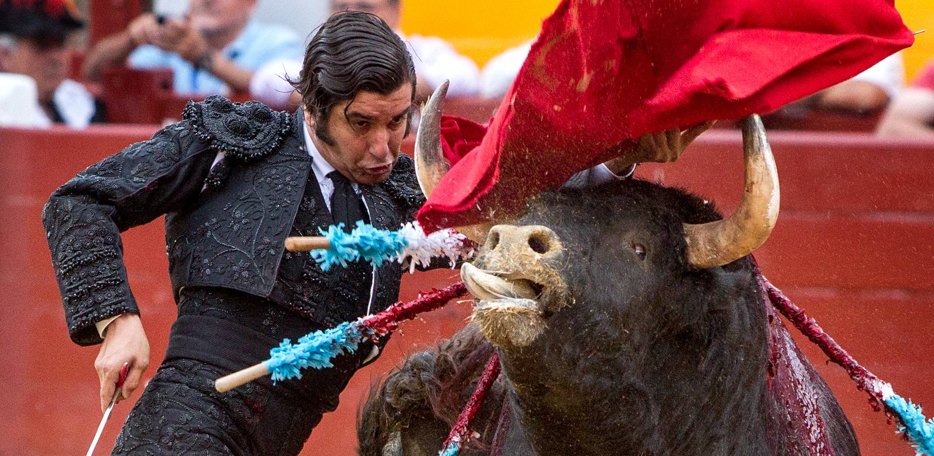 El Juli y Talavante abren la Puerta Grande