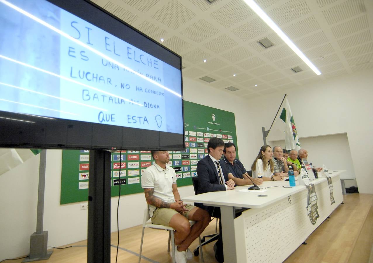 Presentación de la manifestación para reclamar que el Elche vuelva a Primera