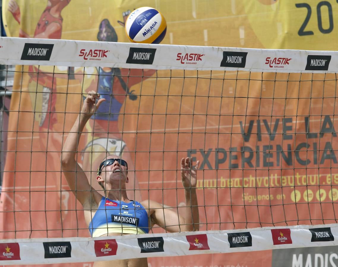 Campeonato de voley playa en la Malvarrosa