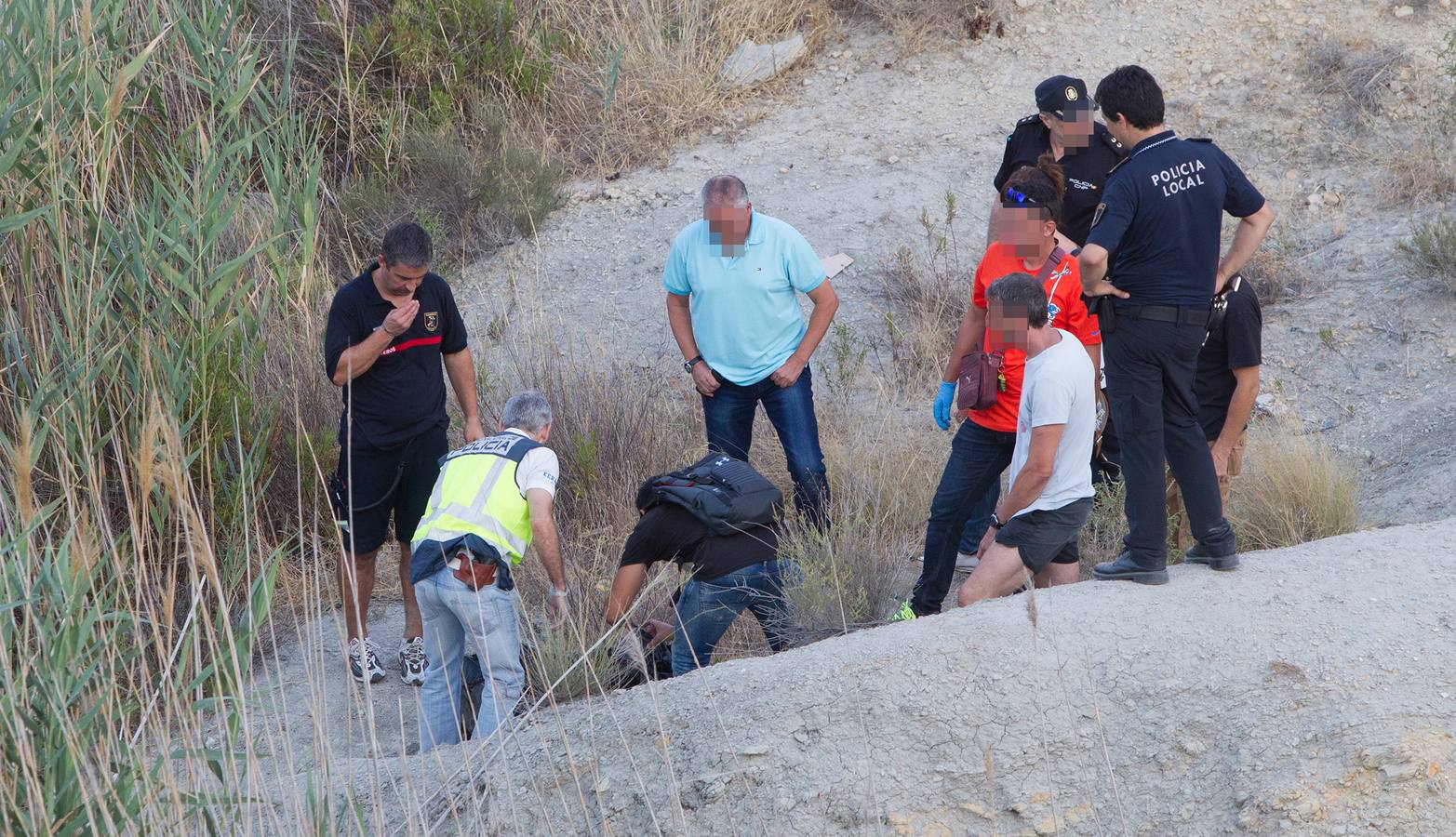 Hallan tres maletas con restos humanos descuartizados en las lagunas de Rabasa