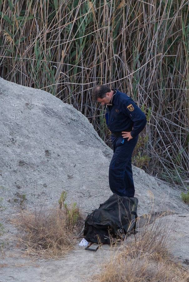 Hallan tres maletas con restos humanos descuartizados en las lagunas de Rabasa