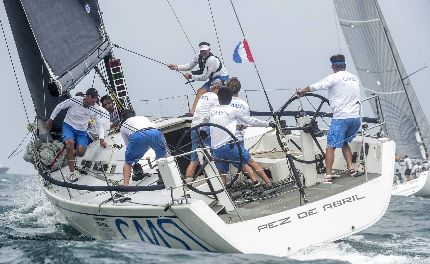 Las embarcaciones de la Copa de la Reina surcan el Mediterráneo