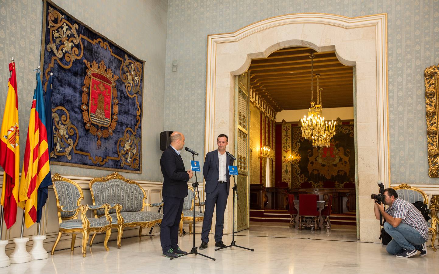 Reunión de los equipos de gobierno de los ayuntamientos de Alicante y Elche