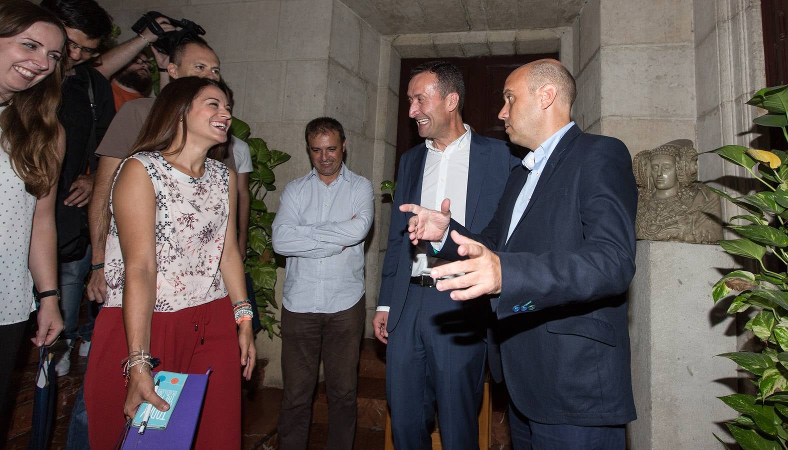 Reunión de los equipos de gobierno de los ayuntamientos de Alicante y Elche