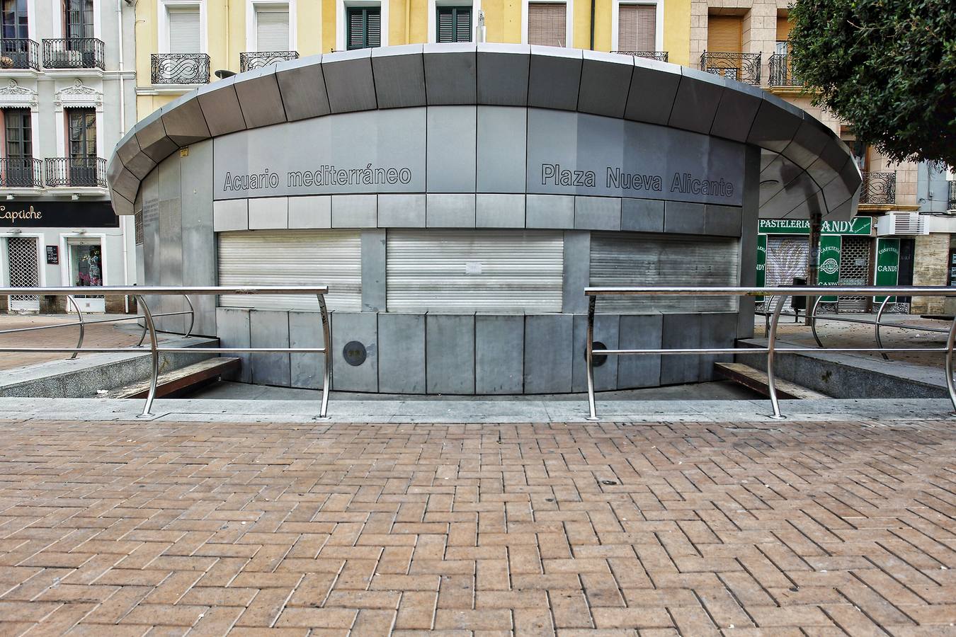 Estudian cerrar el acuario de la Plaza Nueva