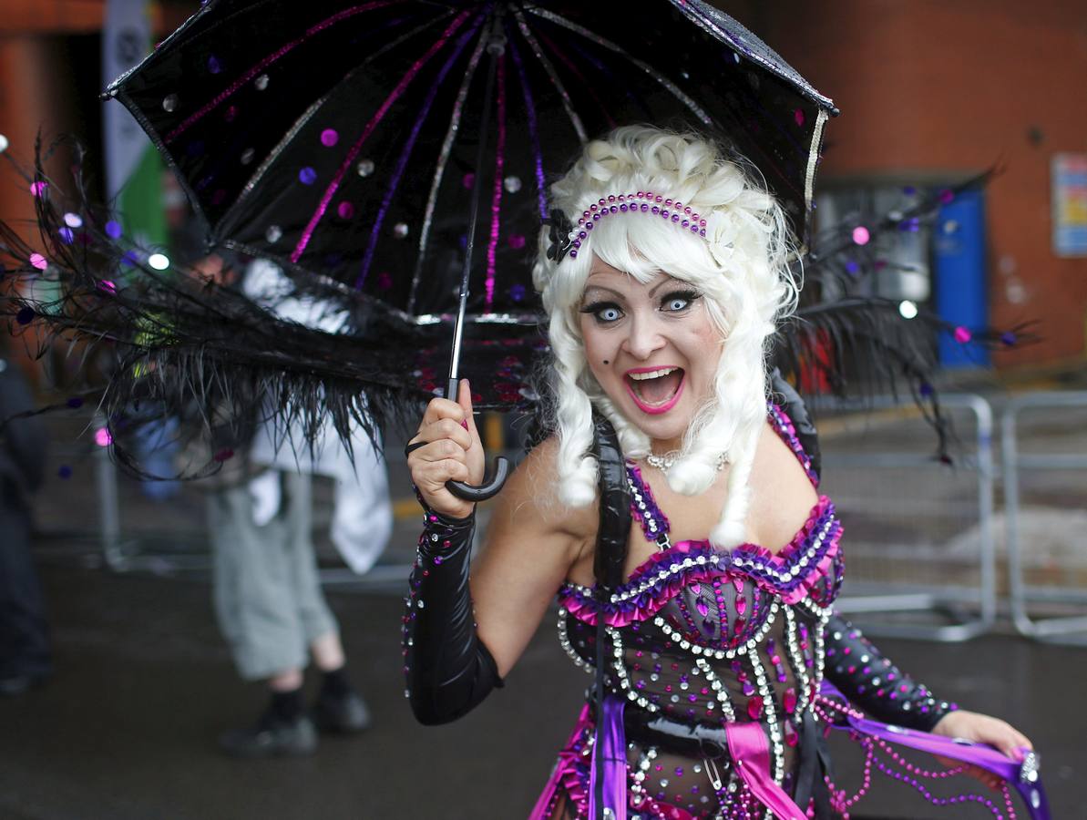 Las plumas y la purpurina toman Londres