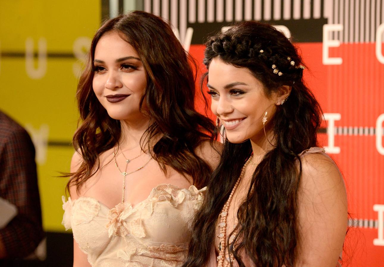 Los looks de los famosos en los premios MTV