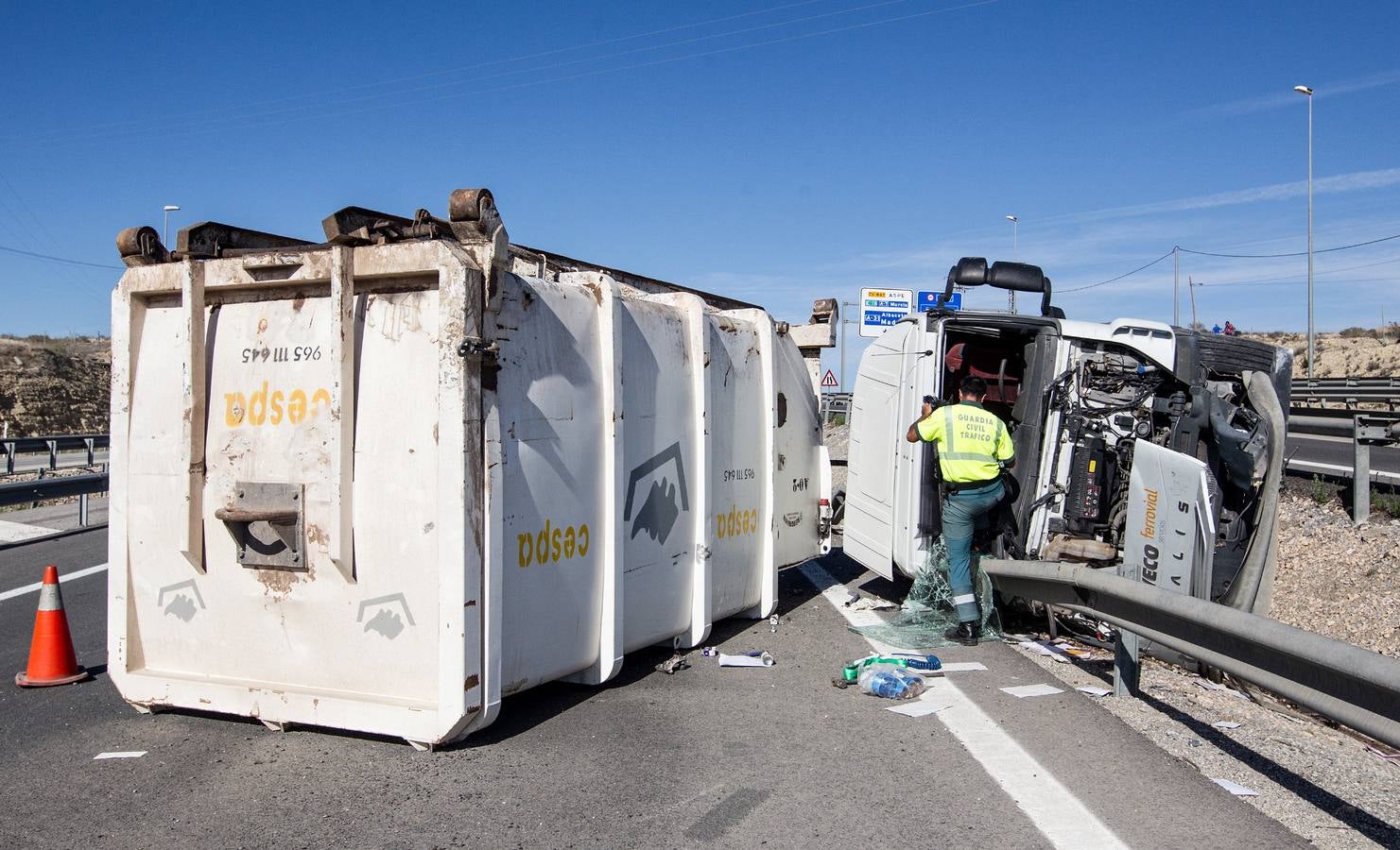 Accidente de tráfico en la A-31 en dirección Alicante