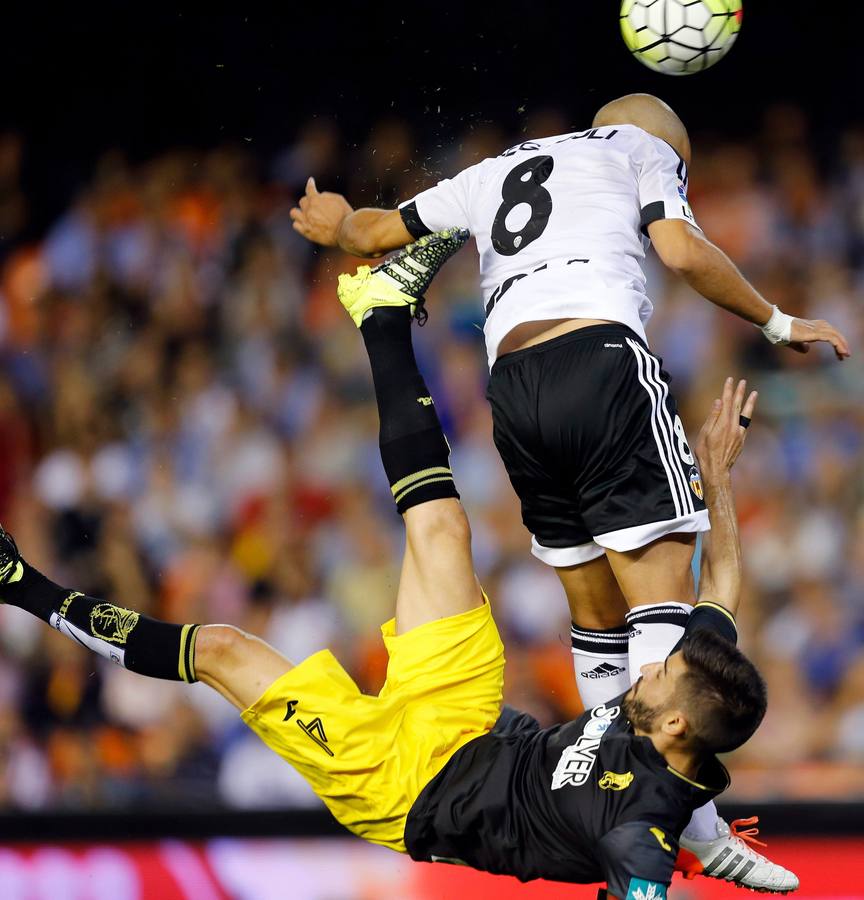 El Valencia recibe al Granada con necesidad de victoria