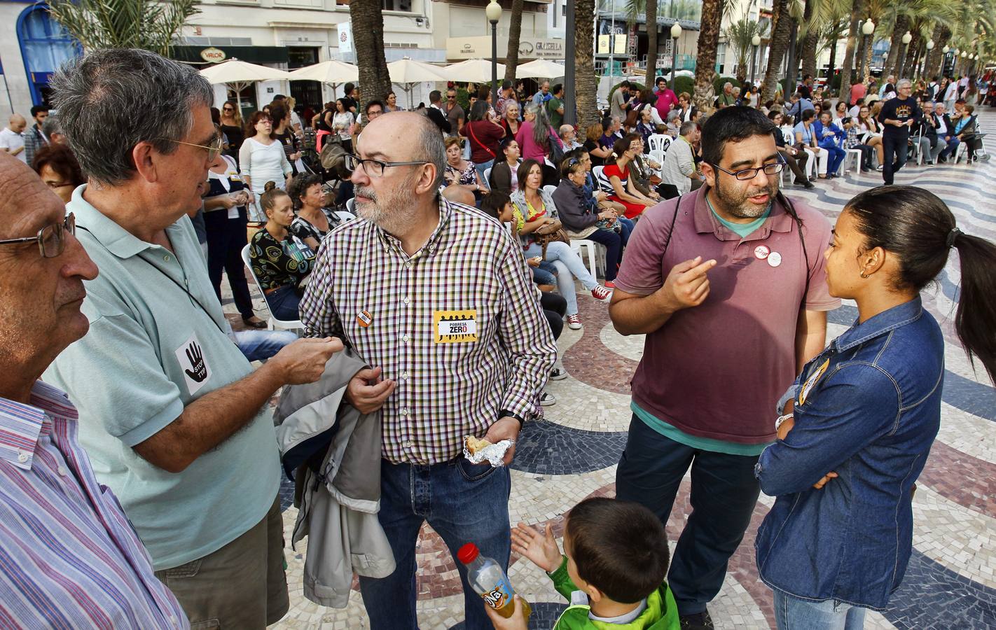 Música y cartelería contra la pobreza