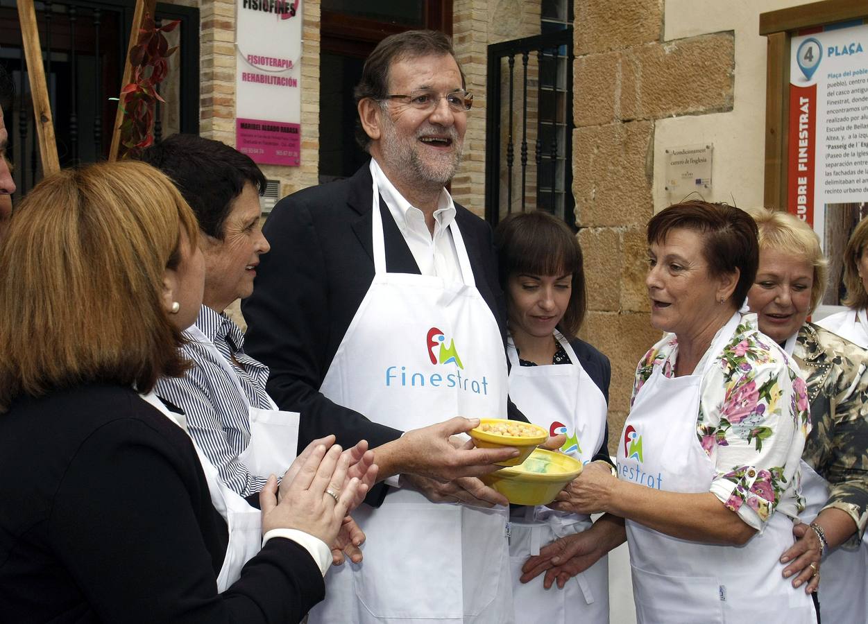 Mariano Rajoy clausura un acto en Finestrat y pasea por Calpe