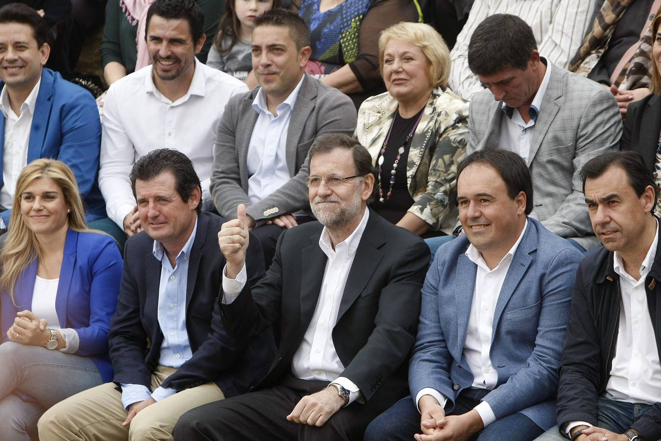 Mariano Rajoy clausura un acto en Finestrat y pasea por Calpe