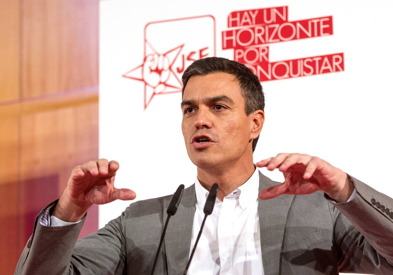 Pedro Sánchez clausura unas jornadas de las Juventudes Socialistas en la UA