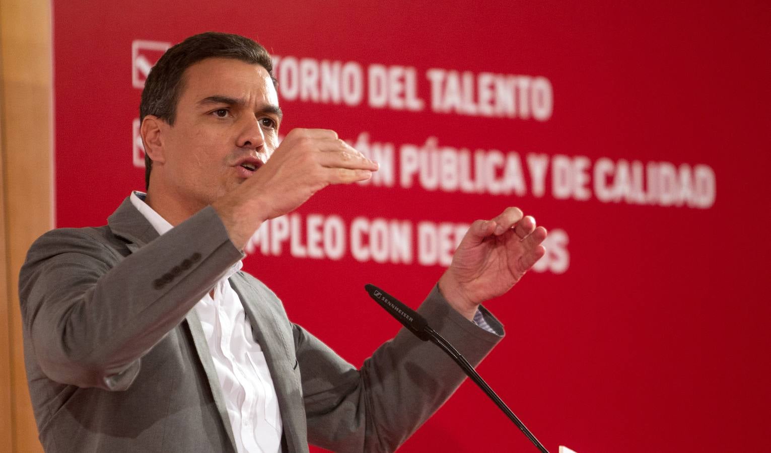 Pedro Sánchez clausura unas jornadas de las Juventudes Socialistas en la UA