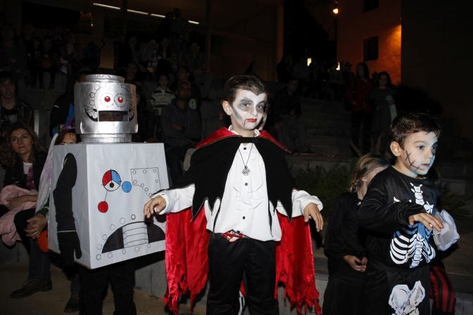 Éxito de la fiesta Halloween en Dènia