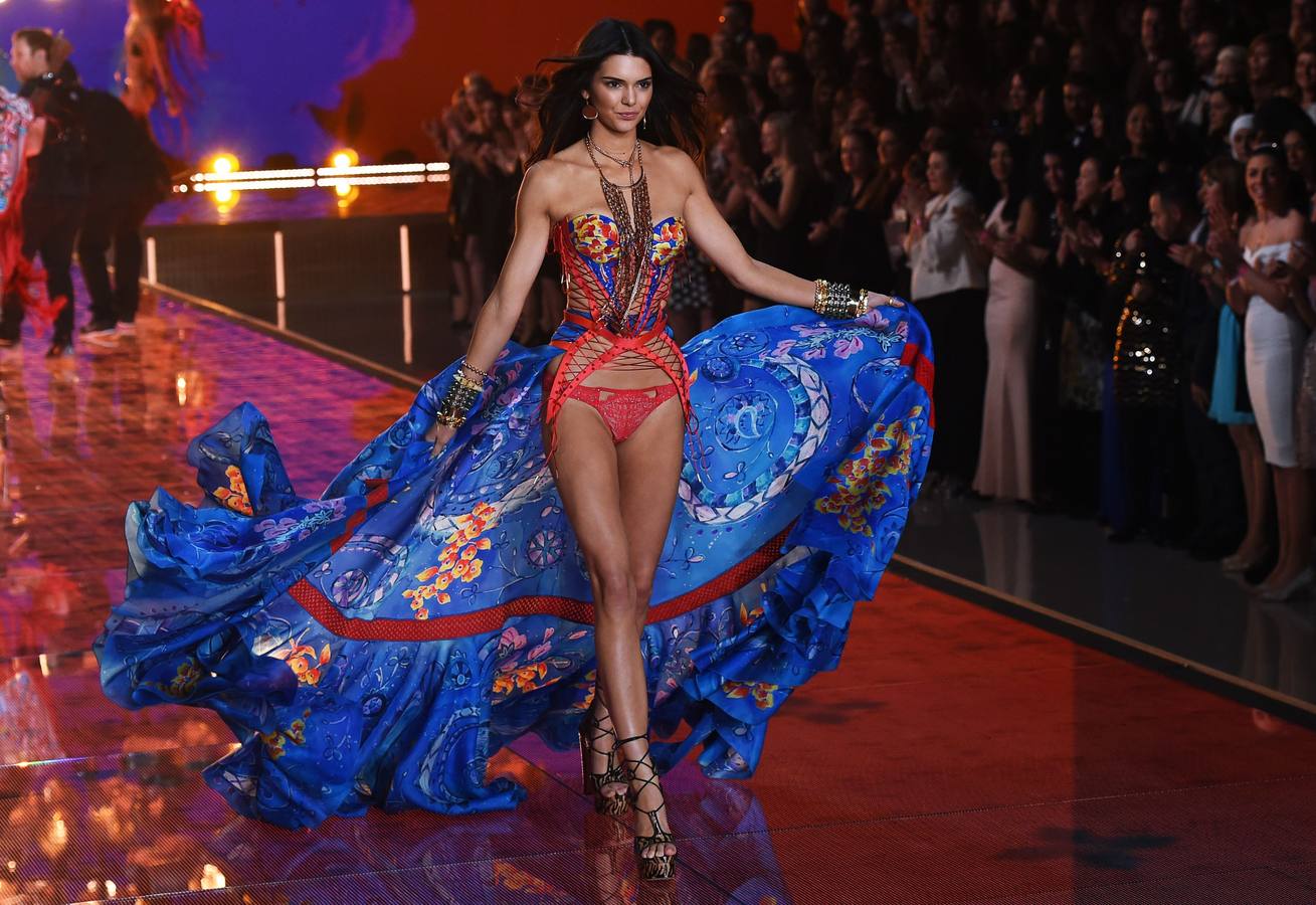 La modelo Kendall Jenner, durante el desfile de Victoria's Secret.