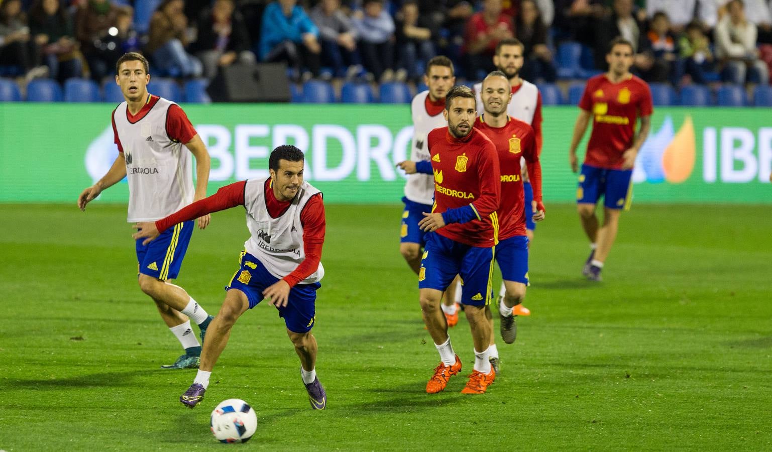 La selección española entrena en el Rico Pérez (II)