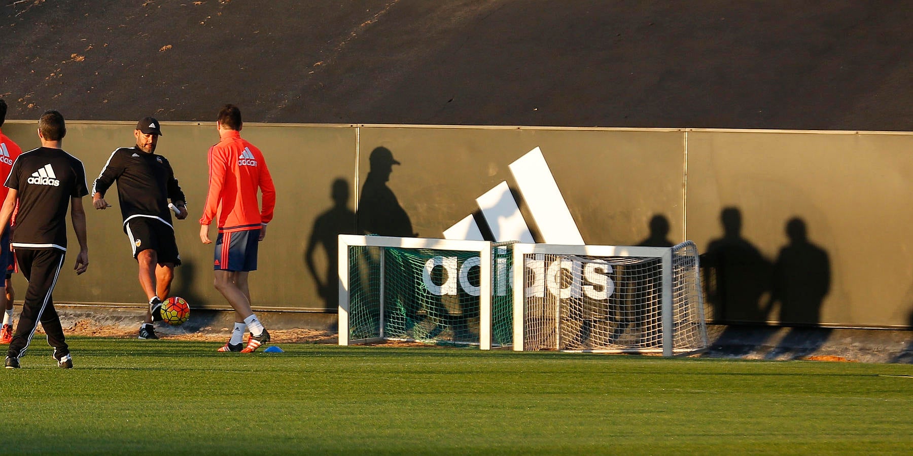 Entrenamiento del Valencia, el lunes 16 de noviembre, en Paterna