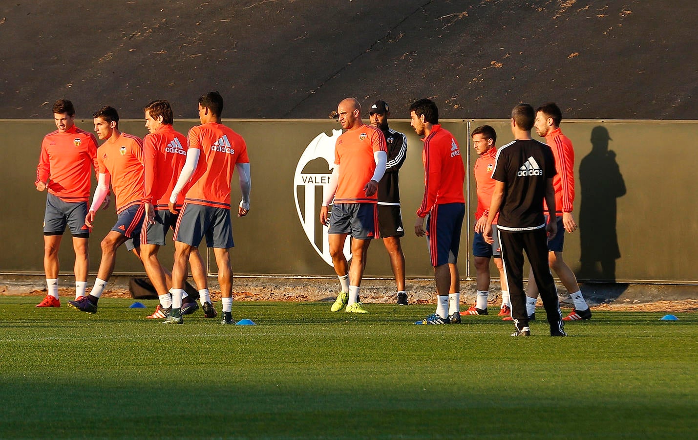 Entrenamiento del Valencia, el lunes 16 de noviembre, en Paterna