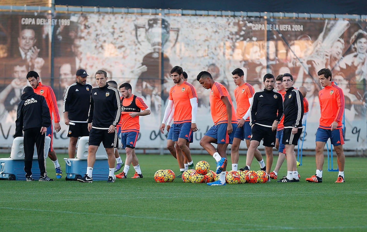 Entrenamiento del Valencia, el lunes 16 de noviembre, en Paterna