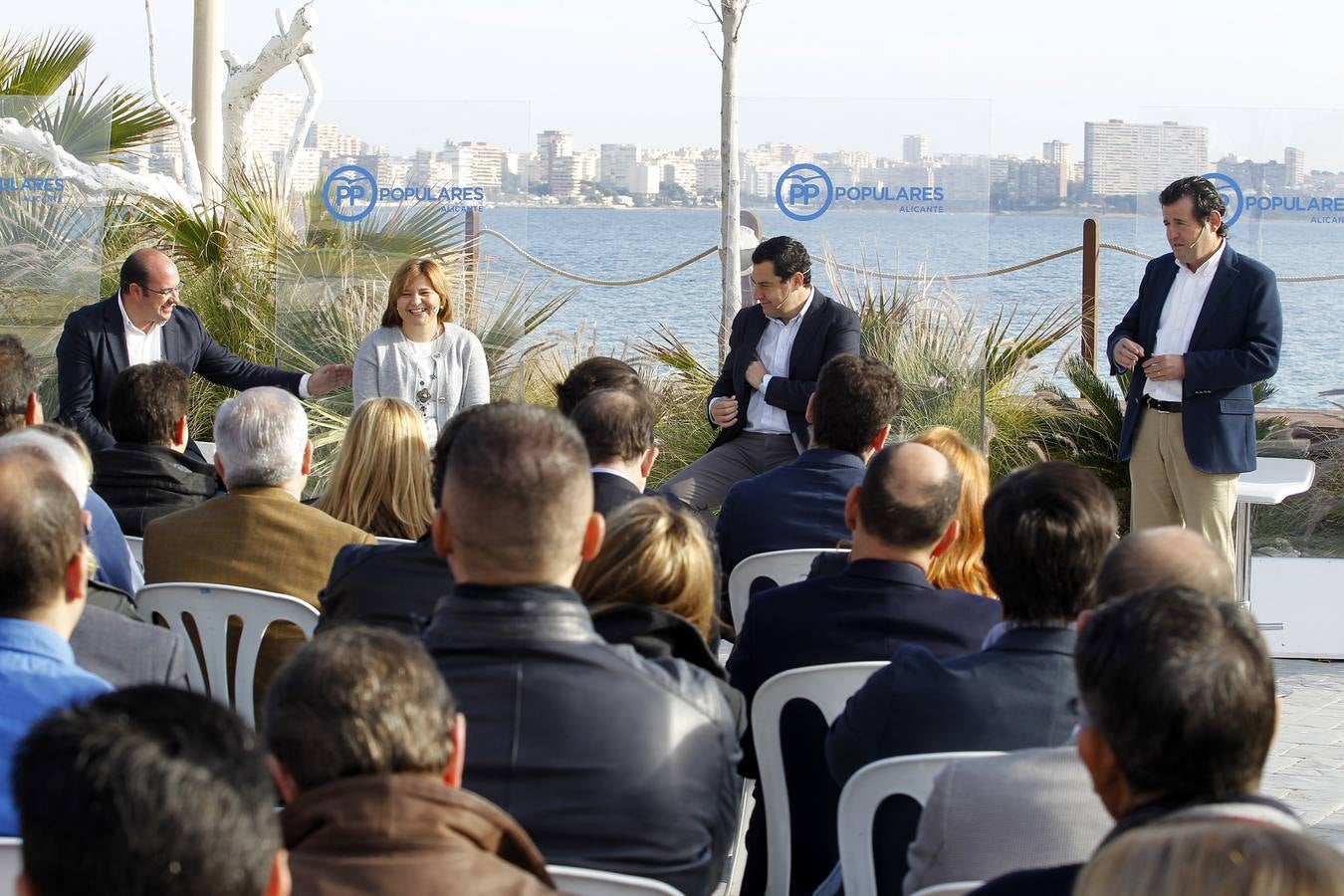 Los populares participan en un acto de apoyo al Corredor Mediterráneo