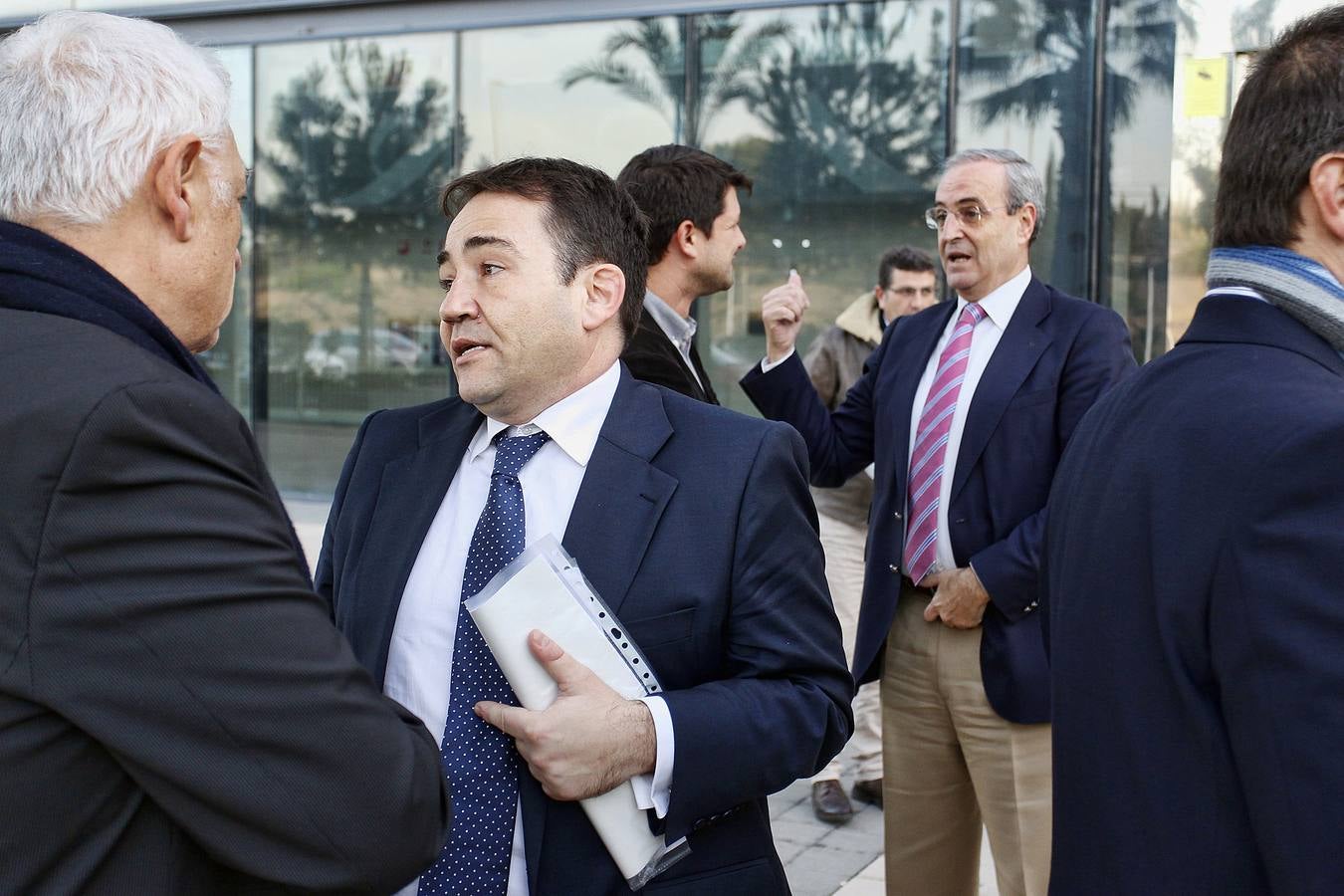 Reunión para abordar la situación actual de IFA y su viabilidad