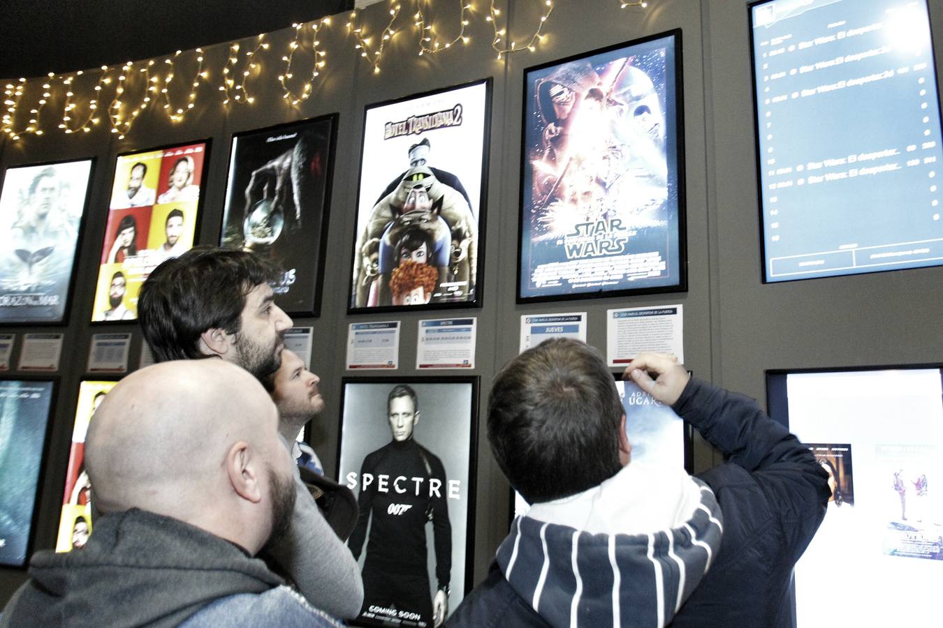 Colas en el estreno de &#039;Star Wars&#039; en Alicante