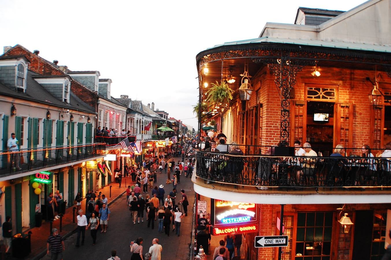 EL PUEBLO DE TIANA Y EL SAPO- LOUISIANA, EEUU. 