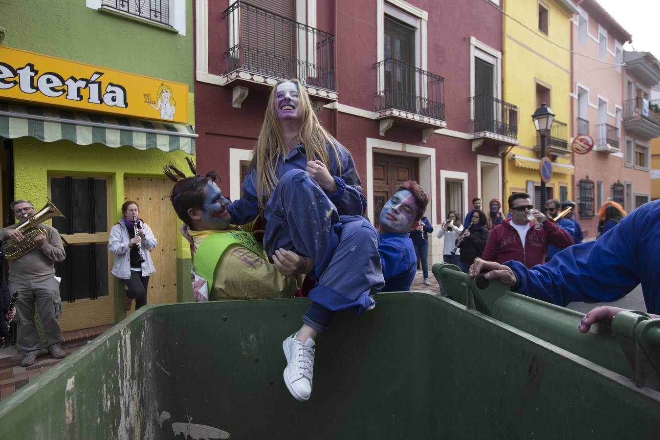 Jalance celebra la Fiesta de los Locos