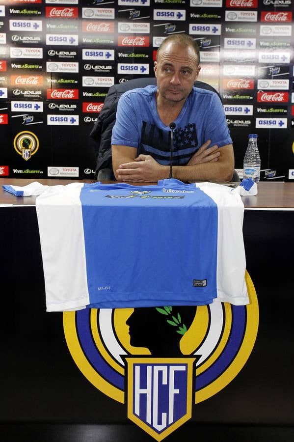 Presentación del nuevo entrenador del Hércules, Vicente Mir