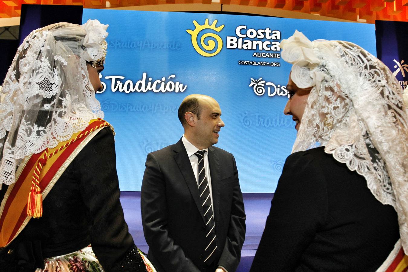 Las fiestas alicantinas, protagonistas en Madrid