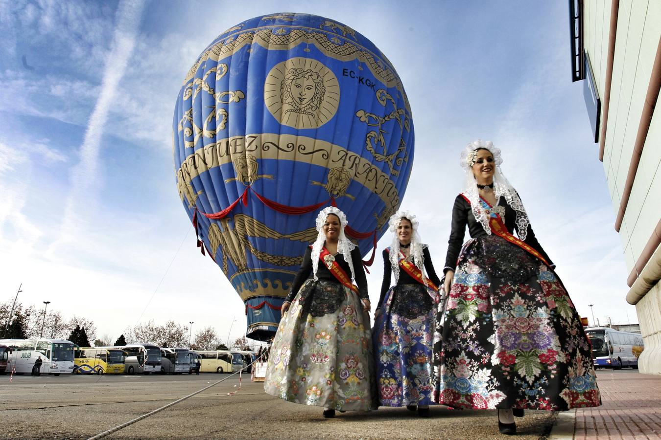 Las fiestas alicantinas, protagonistas en Madrid