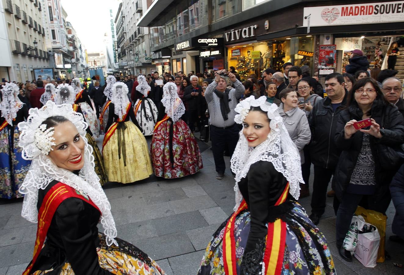 La fiesta de la provincia recorre el centro de Madrid