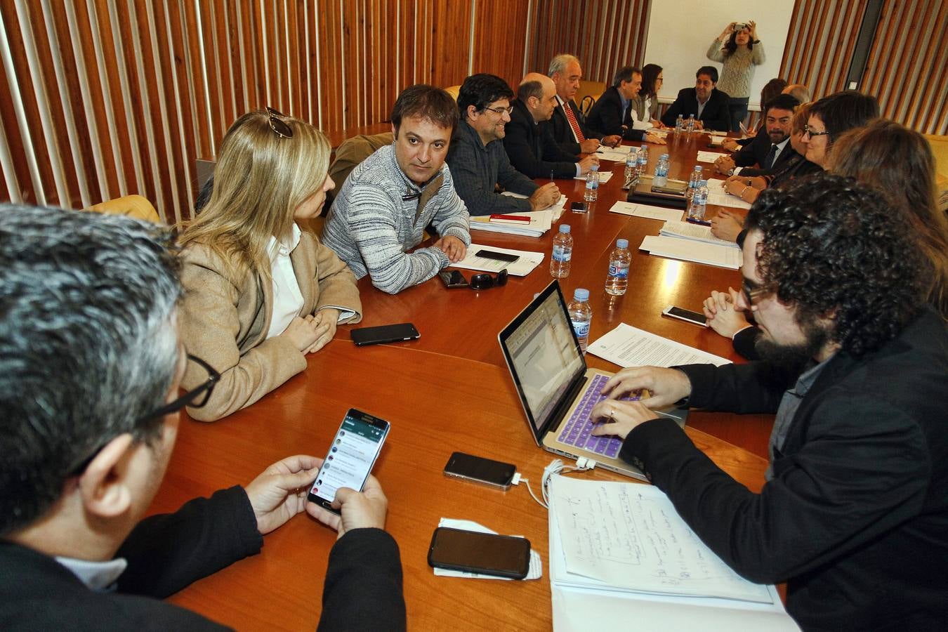 Reunión de la comisión de seguimiento del convenio con Coepa en el Ayuntamiento de Alicante