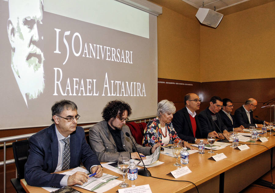 Inauguración del 150 aniversario de Rafael Altamira