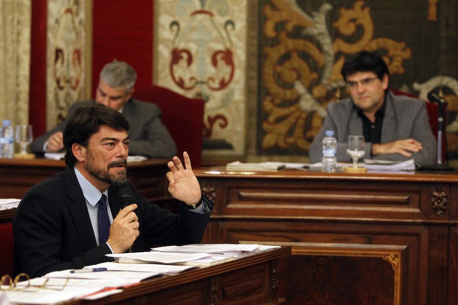 Pleno en el ayuntamiento de Alicante