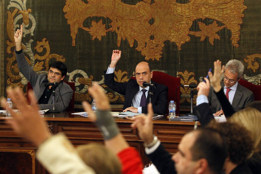 Pleno en el ayuntamiento de Alicante