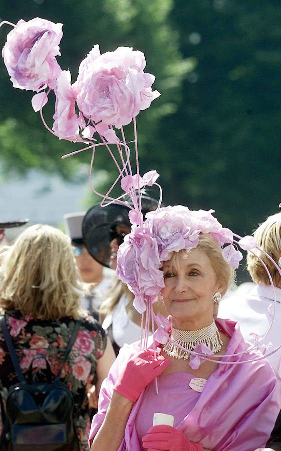 Los tocados más extravagantes de las carreras de Ascot