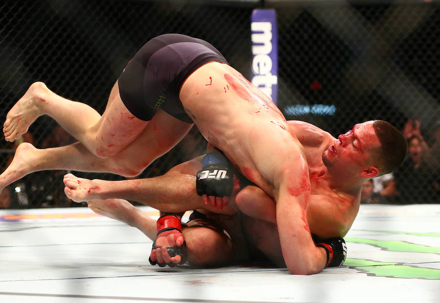 UFC 196: Nate Díaz se impone a Conor McGregor