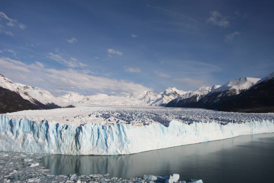 Derrumbe del arco de hielo del glaciar Perito Moreno